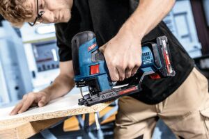 BOSCH EXPERT EXST 18V-155 S Akülü Dekupaj (Akü ve Şarj Aleti Hariç)
