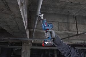 BOSCH GSA 18V-24 Akülü Tilki Kuyruğu Makinası (Akü ve Şarj Aleti Hariç)