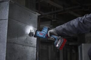 BOSCH GSA 18V-24 Akülü Tilki Kuyruğu Makinası (Akü ve Şarj Aleti Hariç)
