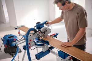 BOSCH GCM 305-216 D Kızaklı Gönye Kesme Makinası