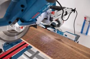 BOSCH GCM 305-216 D Kızaklı Gönye Kesme Makinası