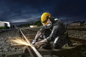 BOSCH GWS 18V-11 S Şarjlı Avuç Taşlama Çift Akülü 5.0 Ah