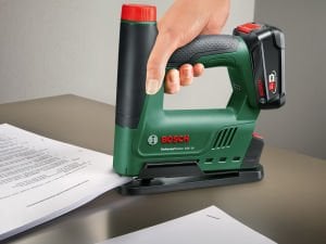 BOSCH UniversalTacker 18V-14 Akülü Zımba Tabancası (Akü ve Şarj Aleti Hariç)