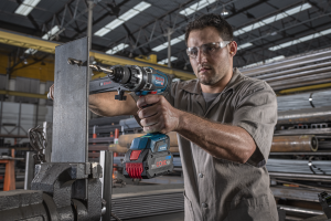 BOSCH GSB 18V-150 C Kömürsüz Şarjlı Darbeli Matkap 18 Volt 8.0 Ah
