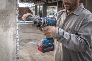 BOSCH GSB 18V-150 C Kömürsüz Şarjlı Darbeli Matkap 18 Volt (Akü ve Şarj Aleti Hariç)