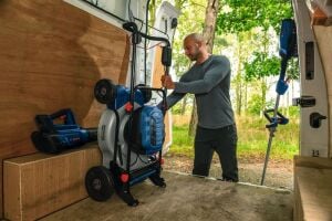 BOSCH GRA 18 V2-46 SP Şarjlı Çim Biçme Makinası 46 cm 18 Volt 5 Amper Çift Akülü