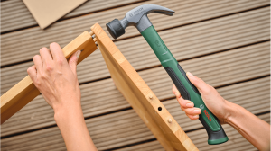 BOSCH 450 Gr Orta Boy Yuvarlak Başlı - Çatal Ağızlı Yumuşak Tamponlu Çekiç 16 OZ