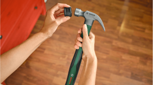 BOSCH 450 Gr Orta Boy Yuvarlak Başlı - Çatal Ağızlı Yumuşak Tamponlu Çekiç 16 OZ