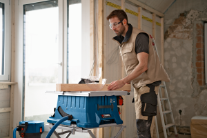 BOSCH GTS 18V-216 Akülü Tezgah Tip Yatay Daire Testere 18 Volt 216 mm (Akü ve Şarj Aleti Hariç)