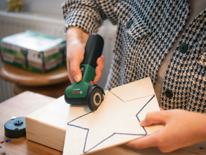 BOSCH EasyCut&Grind Akülü Kesme ve Zımparalama Makinası 7.2 Volt