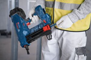BOSCH GNB 18V-38 Akülü Çivi Çakma Tabancası (Beton - Çelik Yapılara)