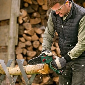 BOSCH EasyChain 18V-15-7 Şarjlı Zincirli Budama Makinası 18 Volt