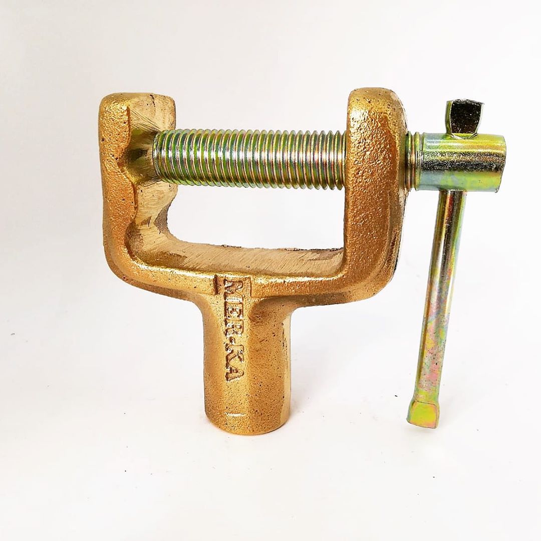 MER-KA 600 Amper Vidalı Topraklama Şase Pensesi