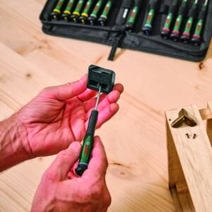 BOSCH Cımbızlı Klemens Tornavida 15 Parça (1600A039J4)