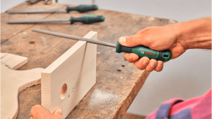 BOSCH Saplı Yuvarlak Ahşap Törpü 200 mm 8'' (1600A03DS4)