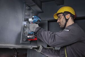 BOSCH GDS 18V-780 Şarjlı Somun Sıkma Makinası 780 Nm 18 Volt 5 Ah Çift Akülü