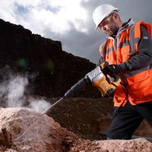 JCB DH1300 Kırıcı Makinası SDS-Max 1300 Watt 5,5 kg