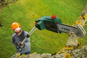BOSCH UniversalChainPole 18 Şarjlı Teleskopik Zincirli Budama Testeresi (Akü ve Şarj Aleti Hariç)