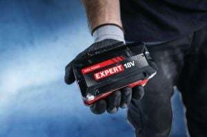 BOSCH Expert EXBA18 Volt 8.0 Ah 2'li Akü Seti Şarj Cihazlı