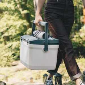 STANLEY Adventure Taşınabilir Kamp Buzluğu 15 Litre (Beyaz)