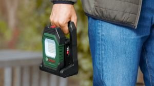 BOSCH UniversalWork Light 18V-2100 Akülü Fener (Akü ve Şarj Aleti Hariç)