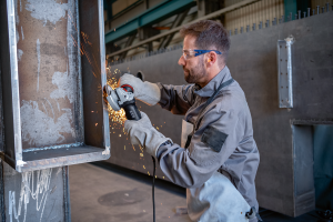 BOSCH GWS 17-125 PS Avuç Taşlama 1700 Watt Devir Ayarlı (İnce Gövdeli)