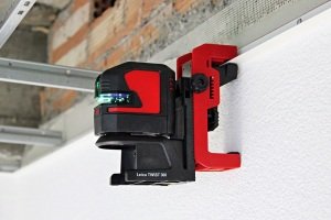 LEICA LINO L2P5G Şarjlı 4 Noktalı ve Şaküllü Çapraz Çizgili Yeşil Lazer Terazi