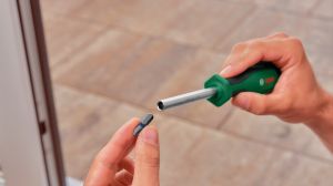 BOSCH 12 Parça Cırcırlı Bits Tornavida Seti (1600A02BX2)