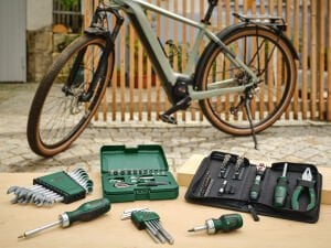 BOSCH 26 Parça Lokma - Bits ve Pense Alet Seti (1600A02BY2)